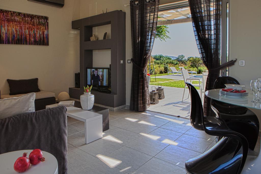 Villa Lefteris 스보로나타 외부 사진